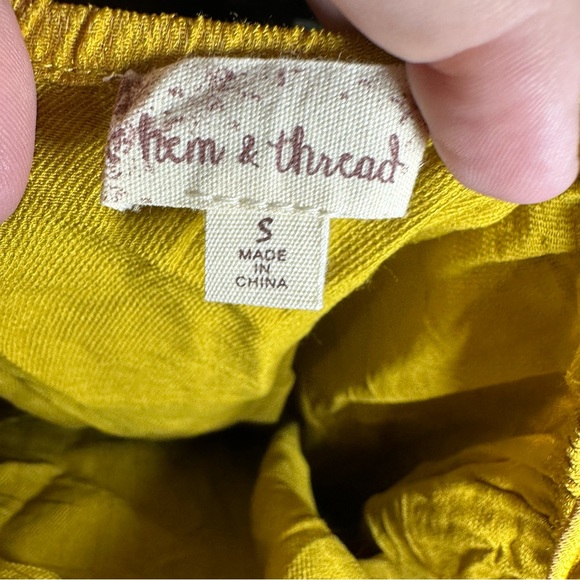 NWT Hem & Thread Mustard Yellow V Neck Scalloped Cami Tank size Small - Picture 2 of 9